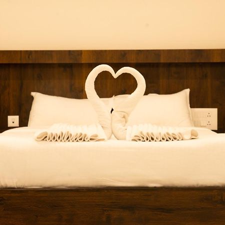 The King'S Meadows Otel Golhalli Dış mekan fotoğraf