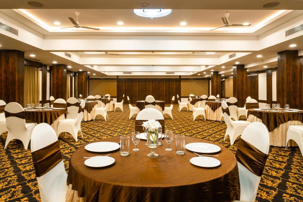 The King'S Meadows Otel Golhalli Dış mekan fotoğraf