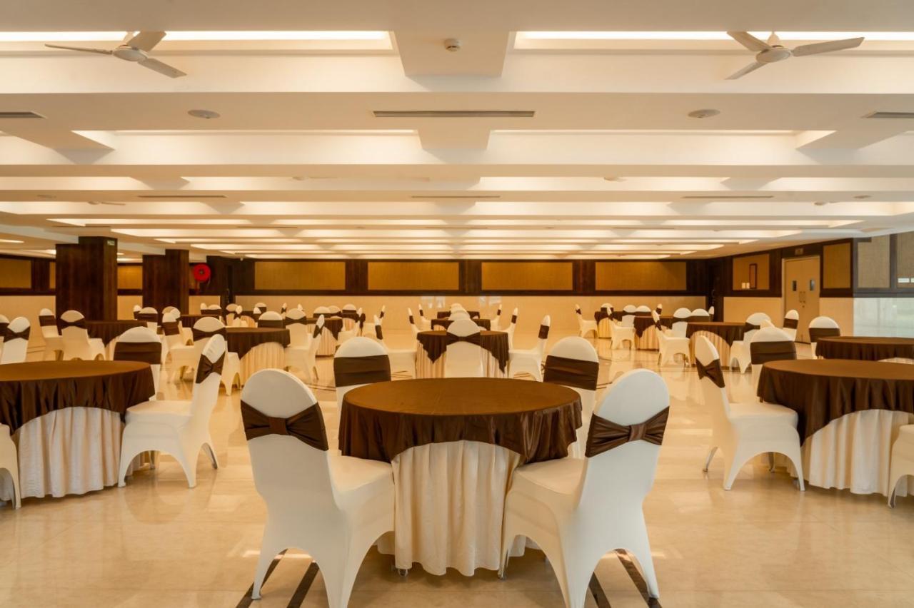 The King'S Meadows Otel Golhalli Dış mekan fotoğraf