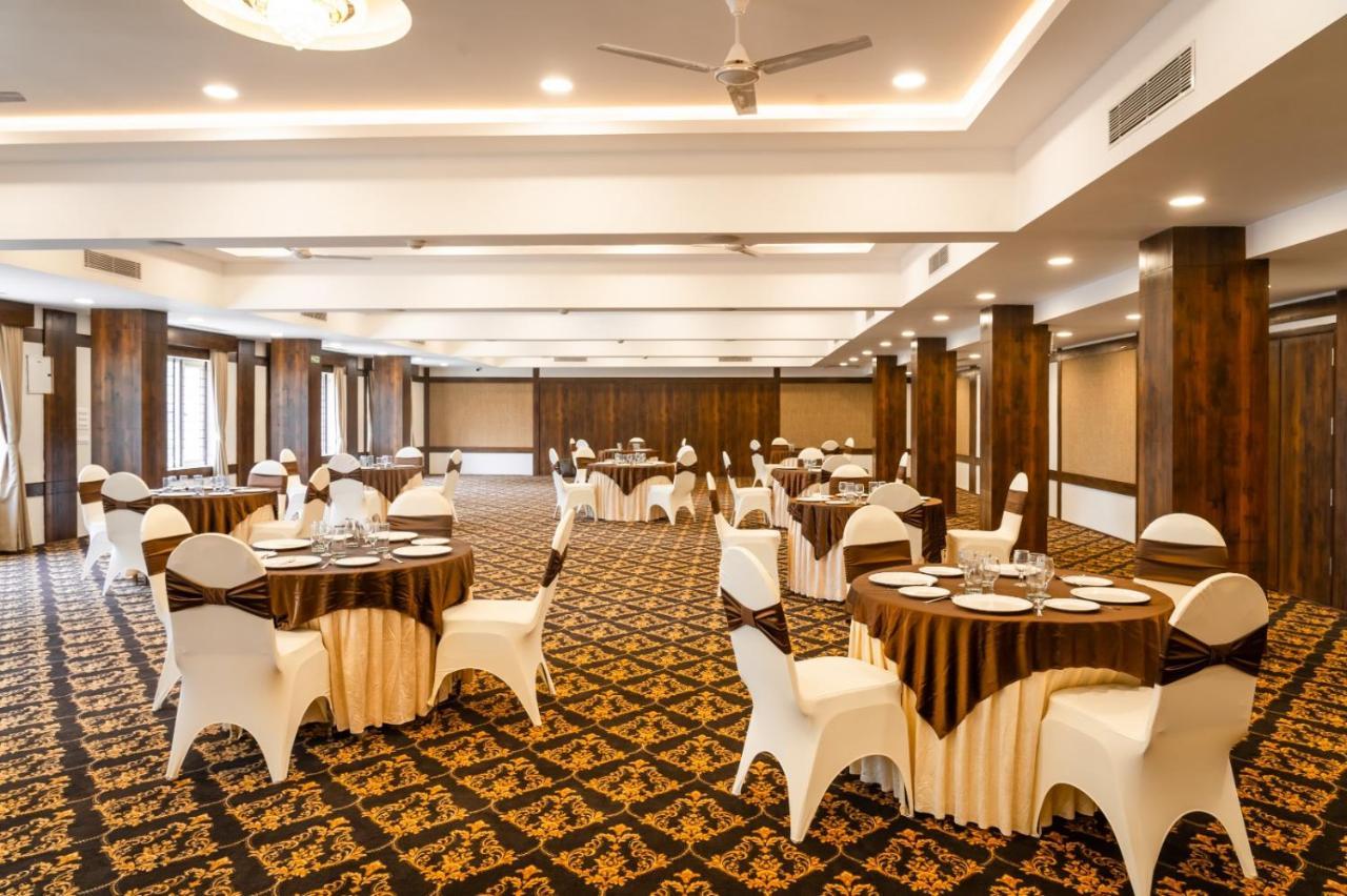 The King'S Meadows Otel Golhalli Dış mekan fotoğraf