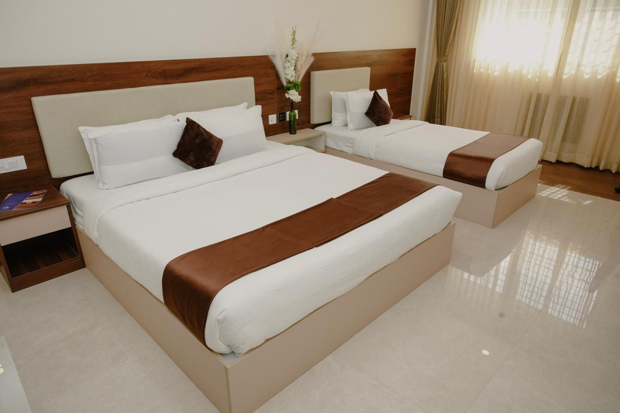 The King'S Meadows Otel Golhalli Dış mekan fotoğraf