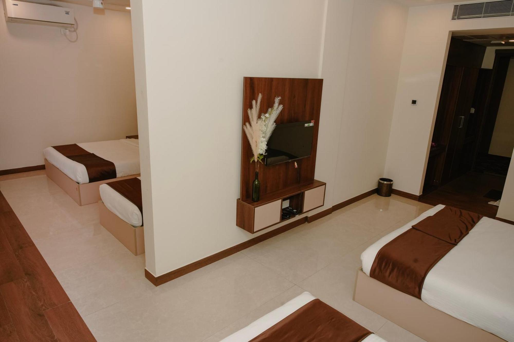 The King'S Meadows Otel Golhalli Dış mekan fotoğraf