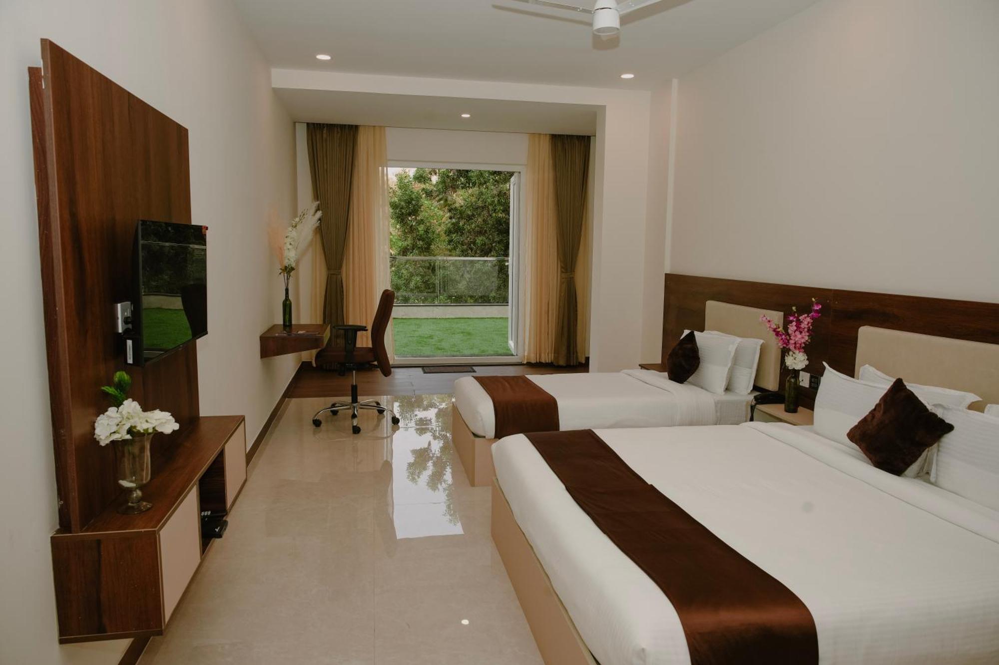 The King'S Meadows Otel Golhalli Dış mekan fotoğraf