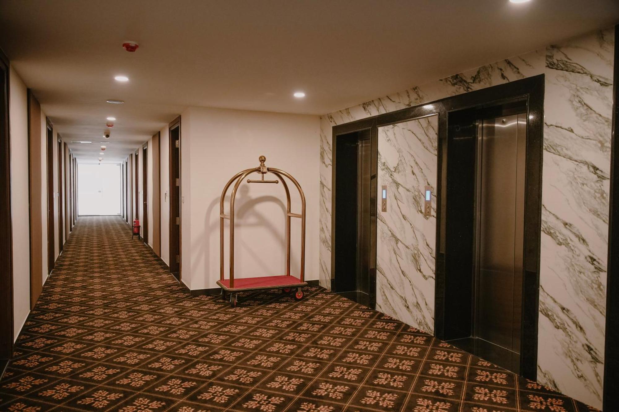 The King'S Meadows Otel Golhalli Dış mekan fotoğraf
