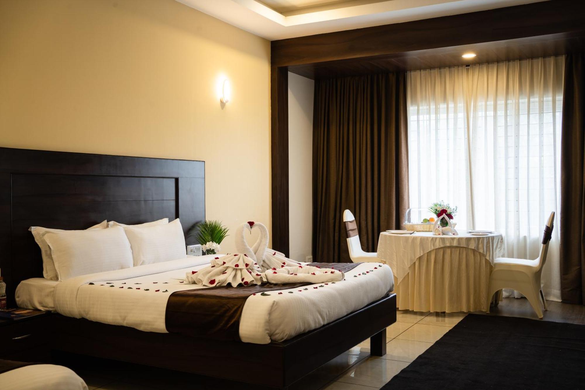 The King'S Meadows Otel Golhalli Dış mekan fotoğraf