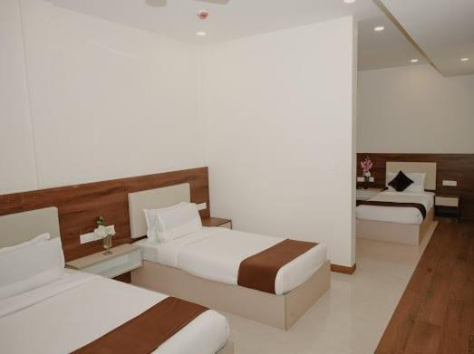 The King'S Meadows Otel Golhalli Dış mekan fotoğraf